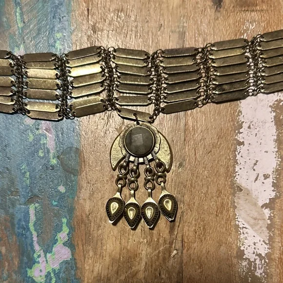 Free People vintage brass choker Necklace preowned - Picture 5 of 8